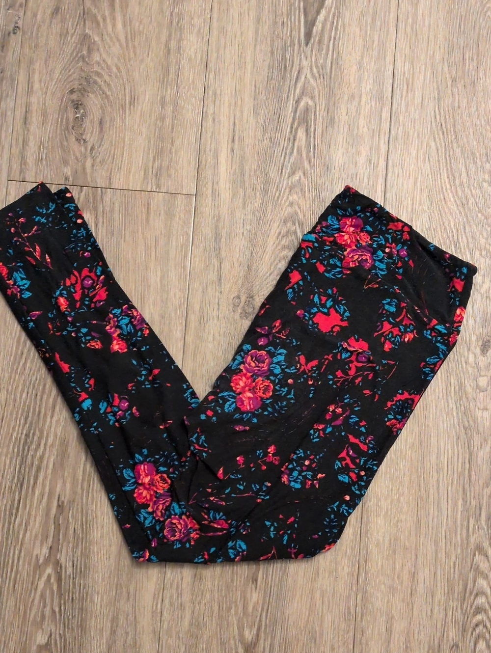 Lularoe Leggings (Tall And Curvy)